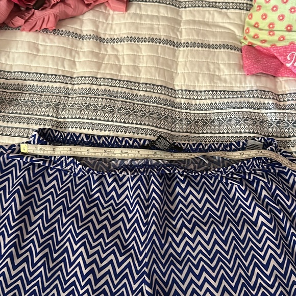 Zac & Rachel Blue & White Chevron Print Wide Leg Pull on Pants - Picture 2 of 6